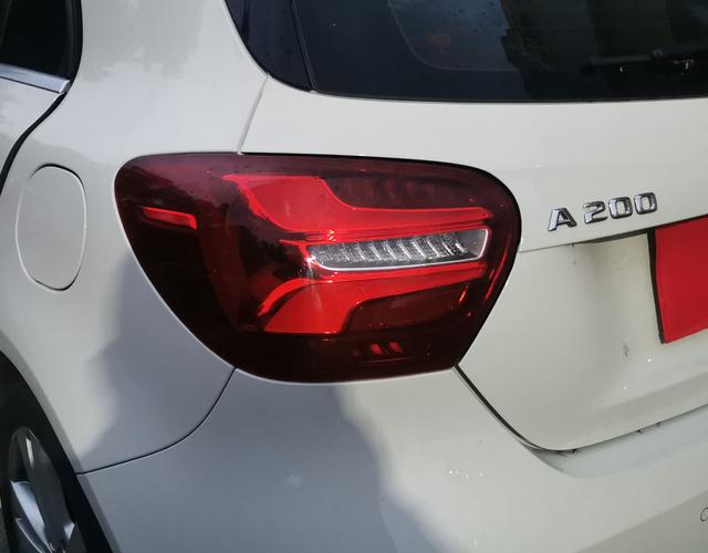 奔驰A级 A200 [进口] 2016款 1.6T 自动 汽油 动感型 