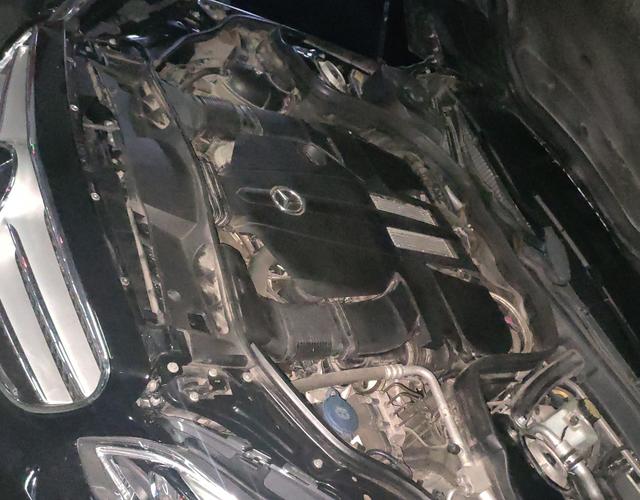 奔驰E级 E320L 2015款 3.0T 自动 汽油 运动型 (国Ⅴ) 