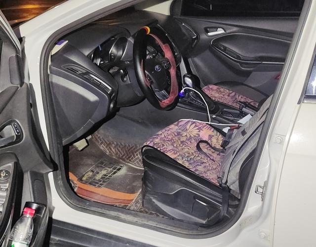 福特福克斯 2017款 1.0T 自动 5门5座两厢车 EcoBoost 125超能风尚型智行版 (国Ⅴ) 