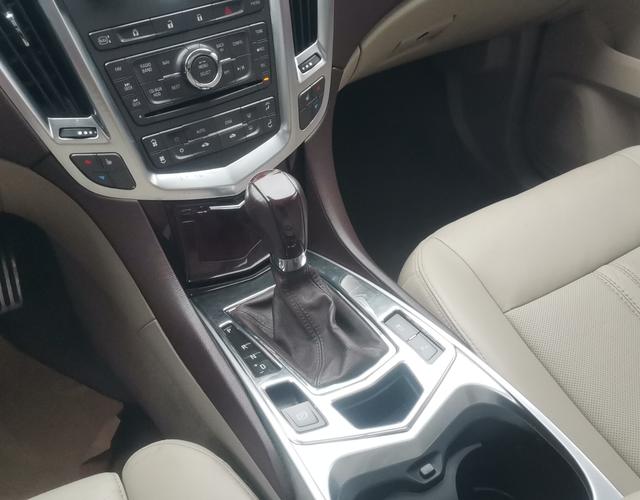 凯迪拉克SRX [进口] 2012款 3.0L 自动 四驱 豪华版 