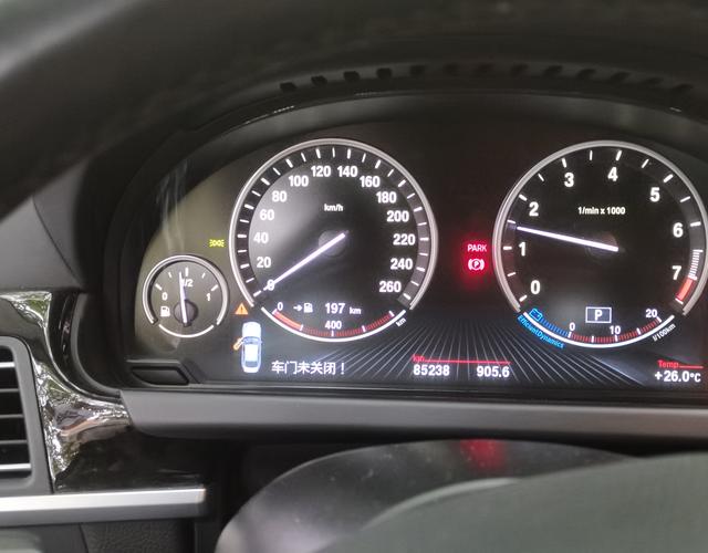 宝马6系轿跑 650i [进口] 2013款 4.0T 自动 4门 改款 