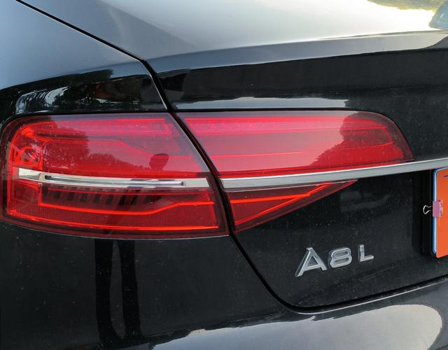 奥迪A8L 45TFSI [进口] 2016款 3.0T 自动 汽油 时尚型 