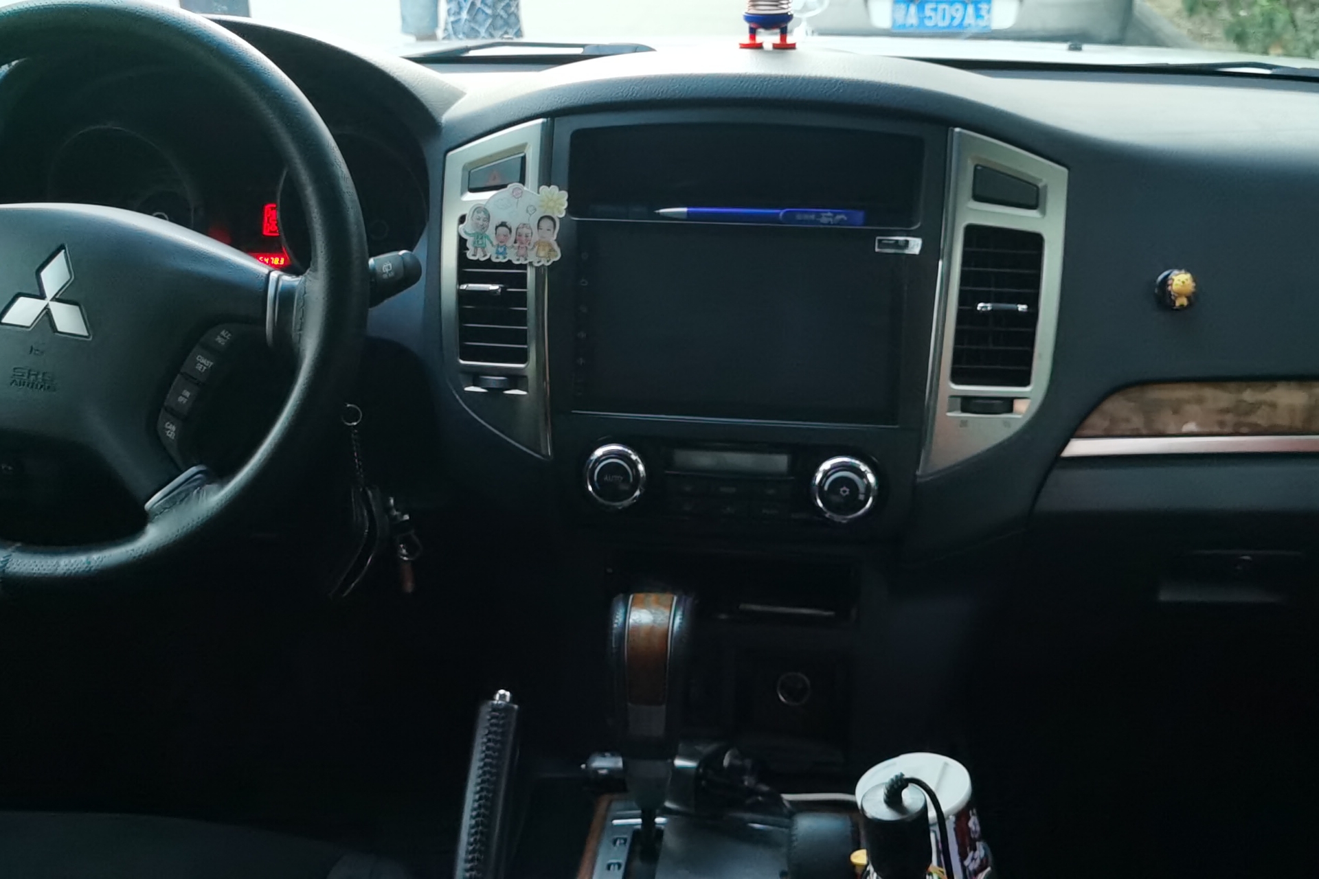 三菱帕杰罗 [进口] 2018款 3.0L 自动 四驱 舒适版 