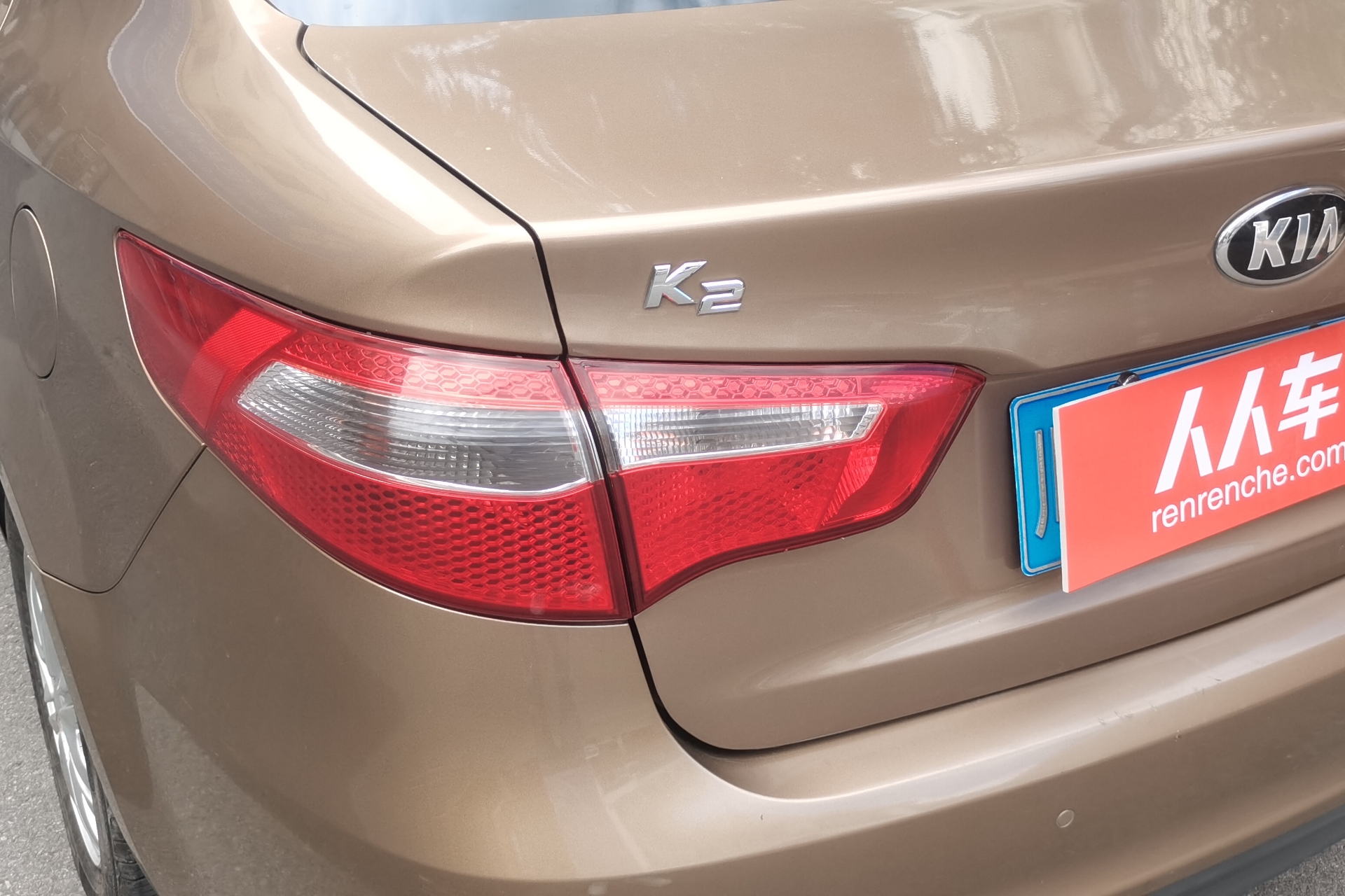 起亚K2 2012款 1.4L 手动 4门5座三厢车 GLS (国Ⅳ) 