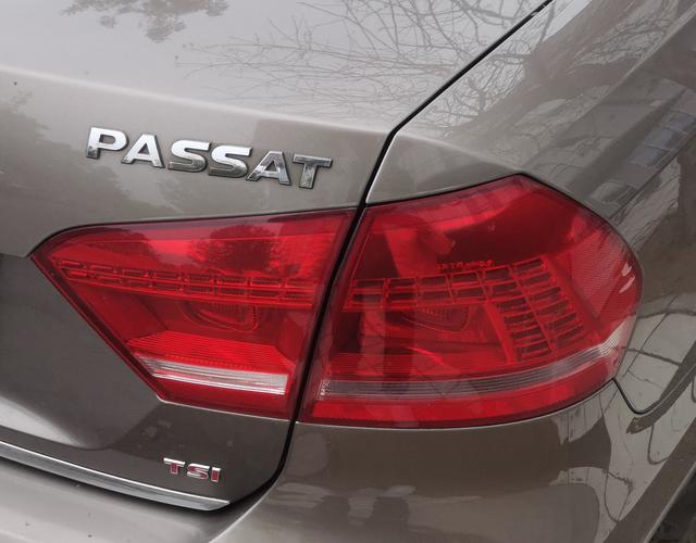 大众帕萨特 2013款 2.0T 自动 汽油 至尊版 (国Ⅳ) 