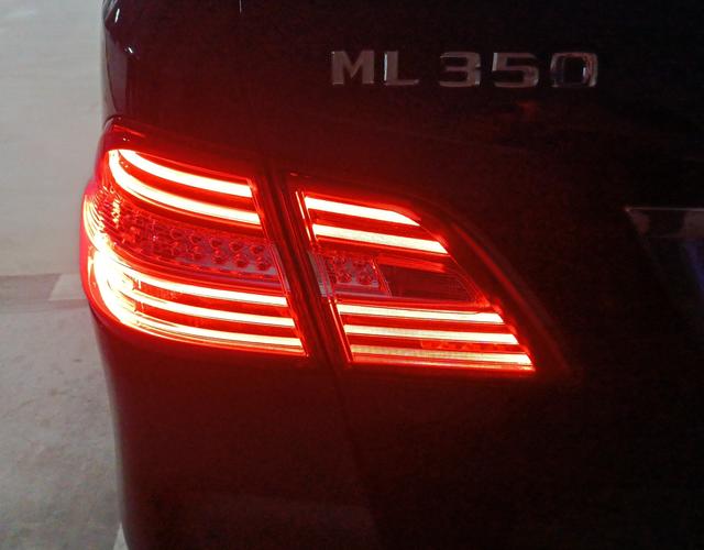 奔驰M级 ML350 [进口] 2012款 3.5L 自动 汽油 动感型 