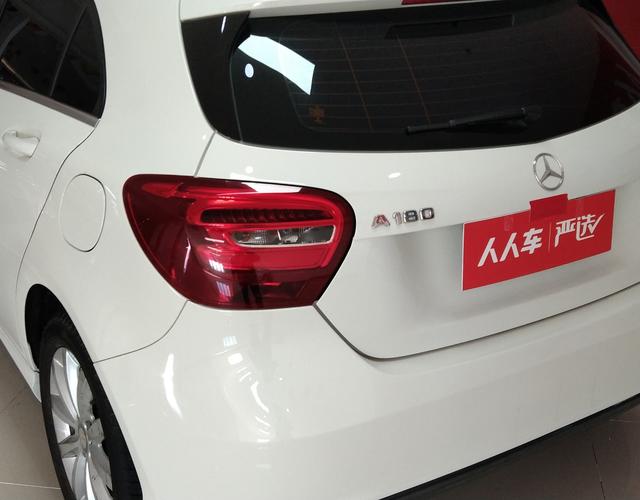 奔驰A级 A180 [进口] 2017款 1.6T 自动 汽油 