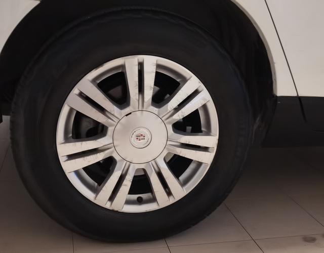凯迪拉克SRX [进口] 2014款 3.0L 自动 四驱 豪华版 (欧Ⅳ) 