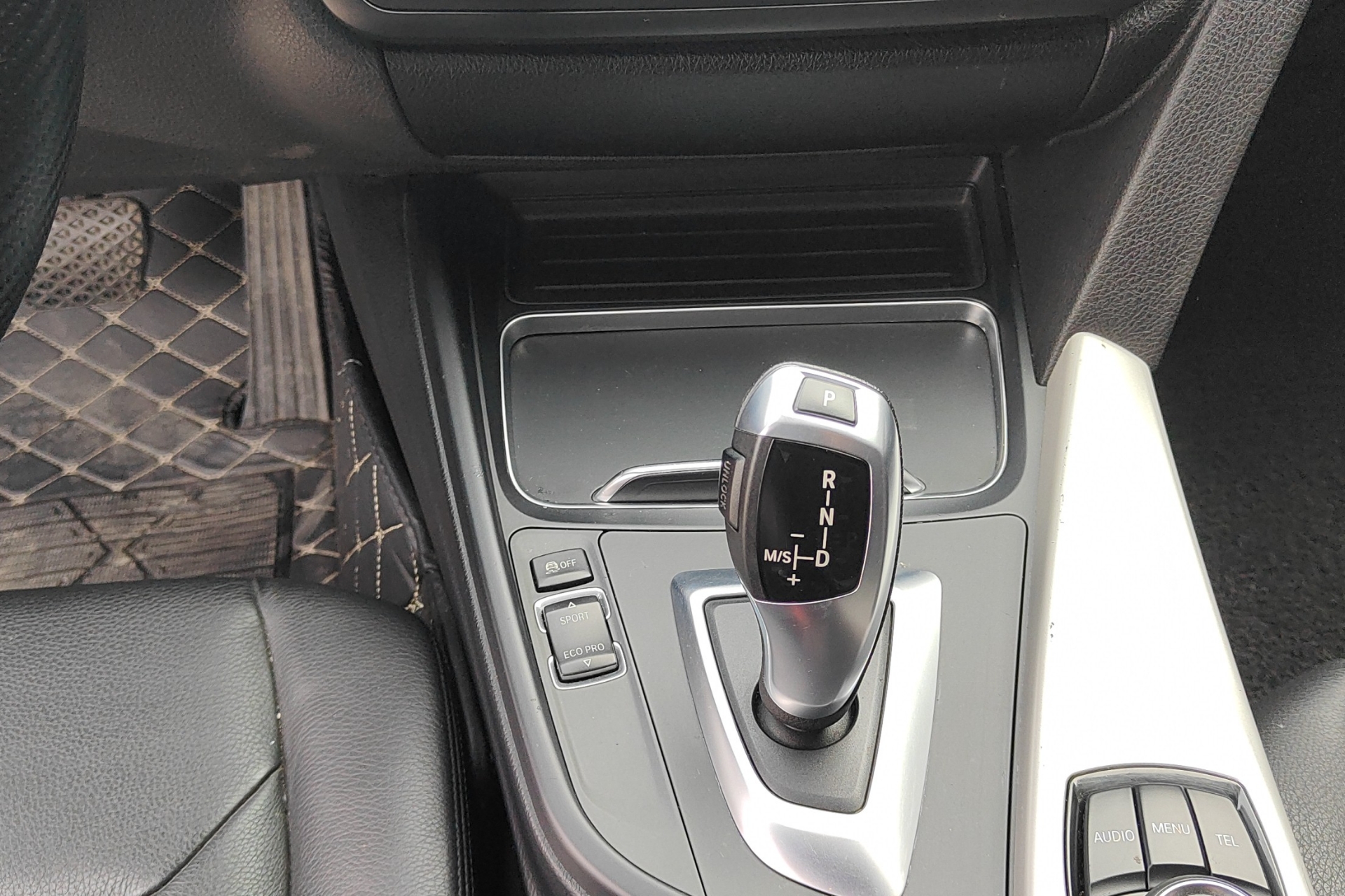 宝马3系GT 320i [进口] 2015款 2.0T 自动 汽油 领先型 