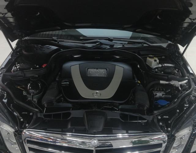 奔驰E级 E300 [进口] 2010款 3.0L 自动 汽油 优雅豪华型 