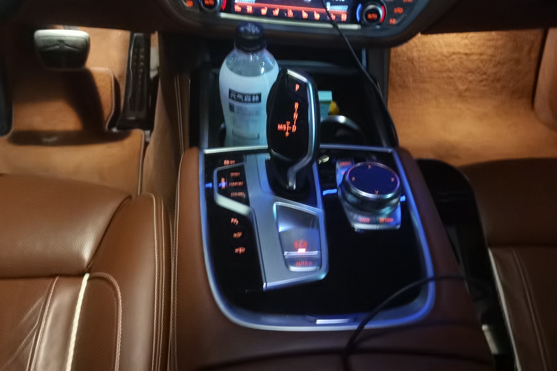 宝马7系 740Li [进口] 2018款 3.0T 自动 汽油 尊享型M运动套装 