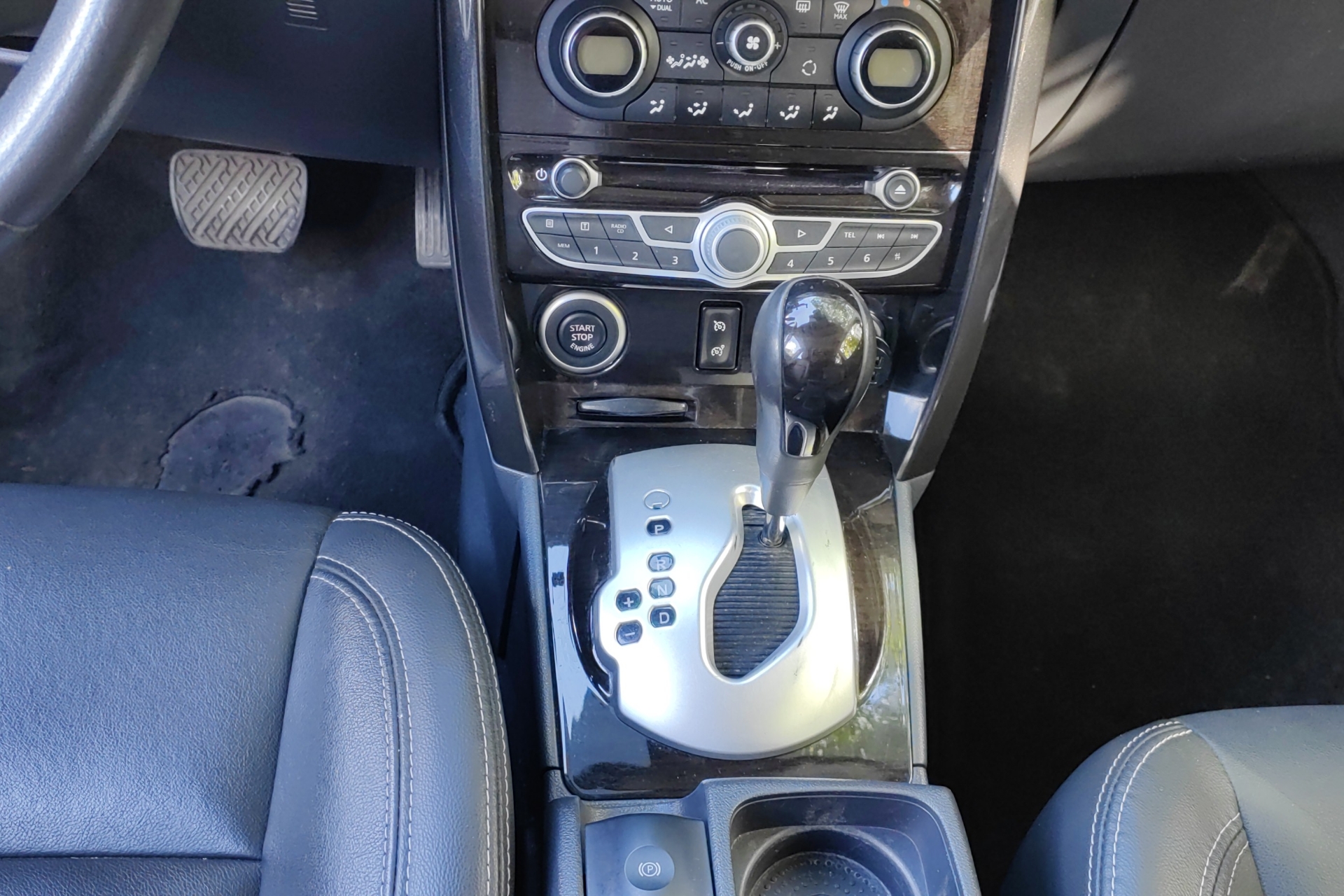 雷诺科雷傲 [进口] 2013款 2.5L 自动 前驱 舒适型 