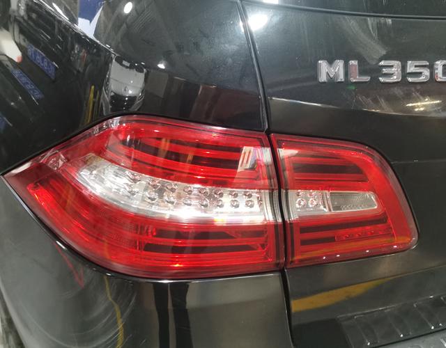 奔驰M级 ML350 [进口] 2012款 3.5L 自动 汽油 豪华型 