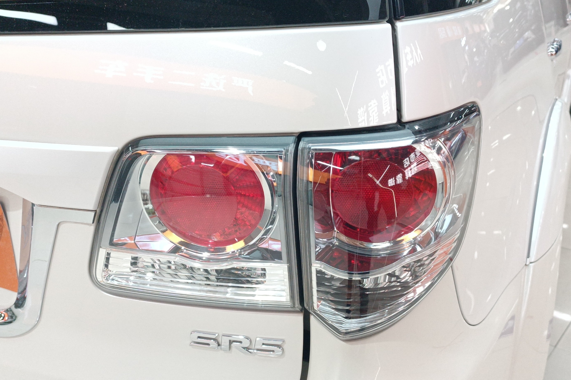 丰田奔跑者 [进口] 2015款 2.7T 自动 四驱 标准版 