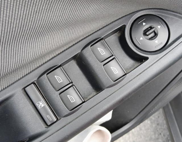 福特福克斯 2012款 1.6L 自动 舒适型 (国Ⅴ) 