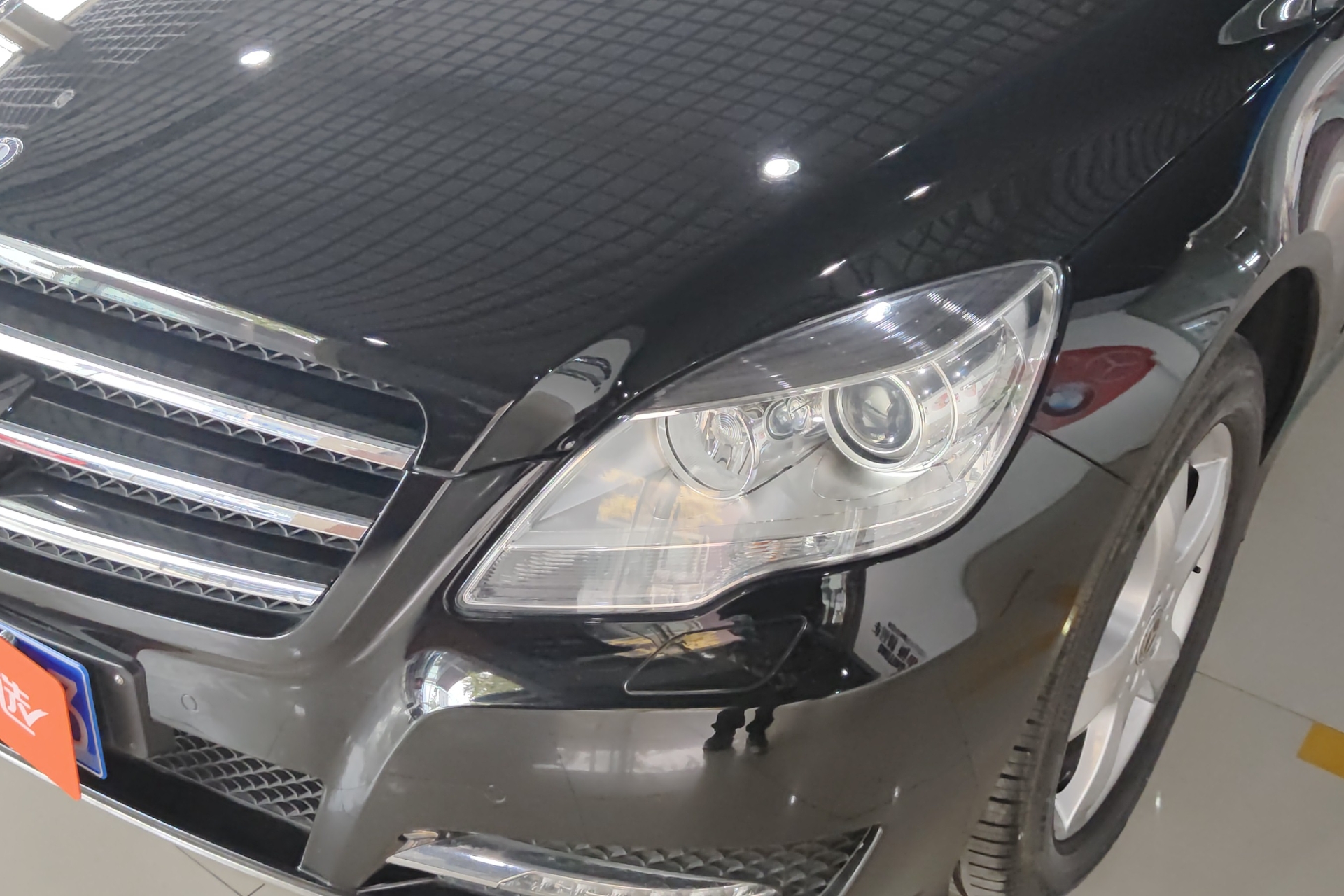 奔驰R级 R400 [进口] 2015款 3.0T 自动 汽油 商务型 