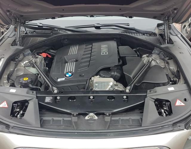 宝马7系 730Li [进口] 2013款 3.0L 自动 汽油 领先型 