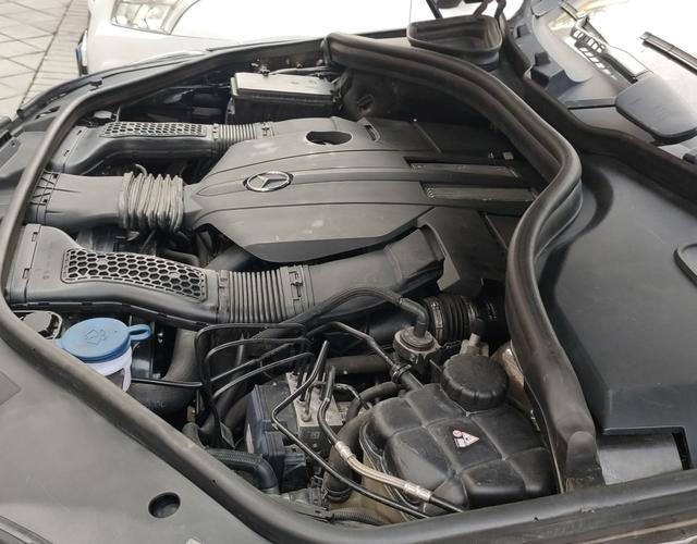 奔驰M级 ML400 [进口] 2014款 3.0T 自动 汽油 动感型 (欧Ⅳ) 