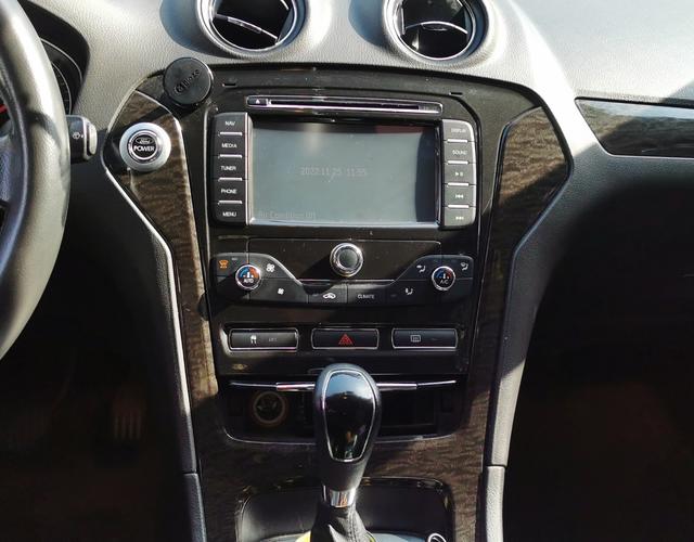 福特蒙迪欧 2011款 2.0T 自动 GTDi200豪华型 (国Ⅳ) 
