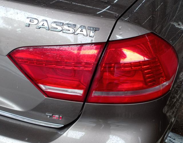 大众帕萨特 2014款 1.8T 自动 汽油 御尊版 (国Ⅴ) 