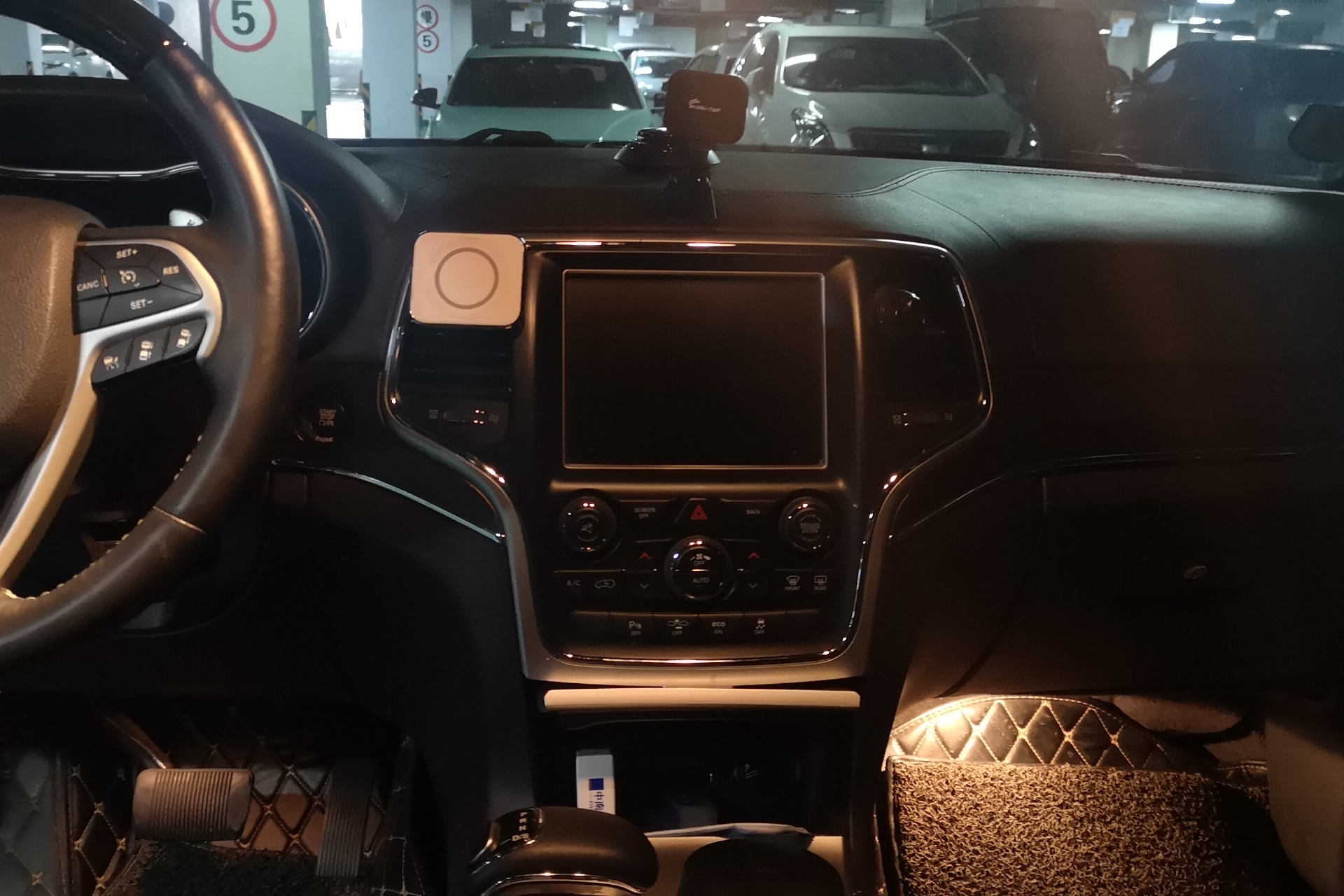 吉普大切诺基 [进口] 2015款 3.6L 自动 四驱 豪华导航版 
