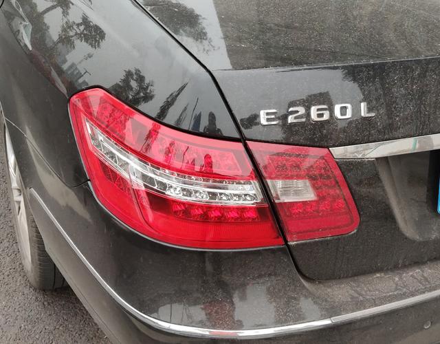 奔驰E级 E260L 2011款 1.8T 自动 汽油 时尚型 (国Ⅳ) 