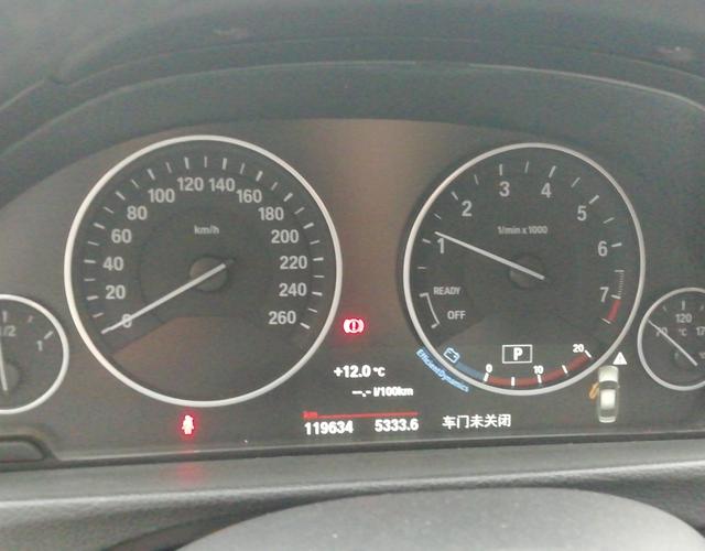 宝马3系 318i 2017款 1.5T 自动 汽油 时尚型 (国Ⅴ) 