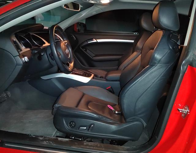 奥迪A5 Coupe 35TFSI [进口] 2016款 1.8T 自动 汽油 进取型改款 