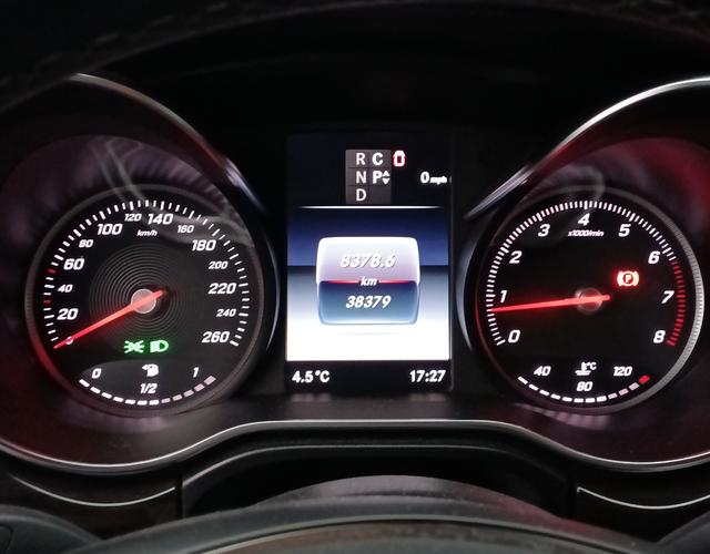 奔驰V级 2017款 2.0T 自动 V260领航版 (国Ⅴ) 