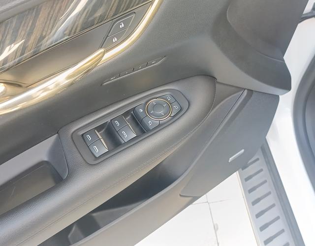 凯迪拉克XT5 2018款 2.0T 自动 28T豪华型 (国Ⅴ) 