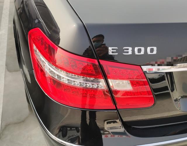 奔驰E级 E300 [进口] 2009款 3.0L 自动 汽油 优雅型 