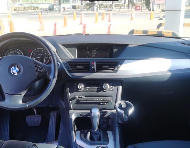 宝马X1 sDrive18i 2012款 2.0L 自动 后驱 汽油 豪华型 (国Ⅳ) 