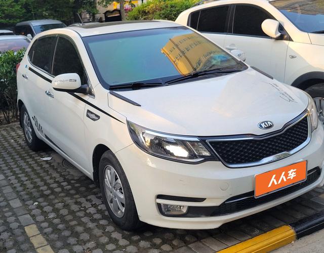起亚K2 2015款 1.4L 手动 5门5座两厢车 GLS炫酷版 (国Ⅴ) 