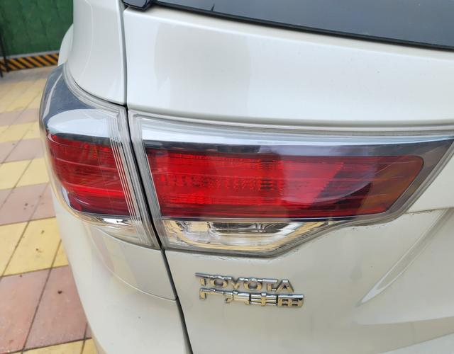 丰田汉兰达 2015款 2.0T 自动 四驱 豪华版 (国Ⅴ) 