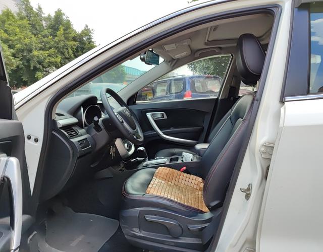 奔腾X80 2015款 2.0L 自动 前驱 舒适型 (国Ⅳ) 