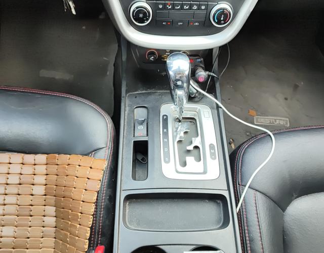 奔腾X80 2015款 2.0L 自动 前驱 舒适型 (国Ⅳ) 