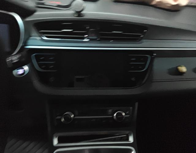 吉利帝豪 EV450 2018款 0.0T 自动 尊贵型 