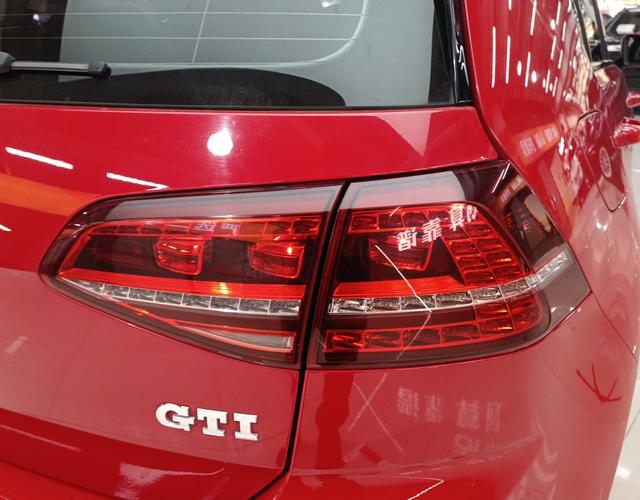 大众高尔夫GTI 2016款 2.0T 自动 汽油 (国Ⅴ) 