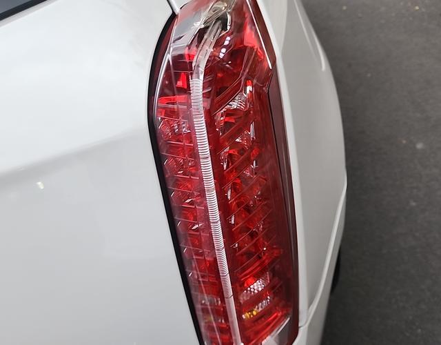 凯迪拉克SRX [进口] 2012款 3.0L 自动 四驱 豪华版 