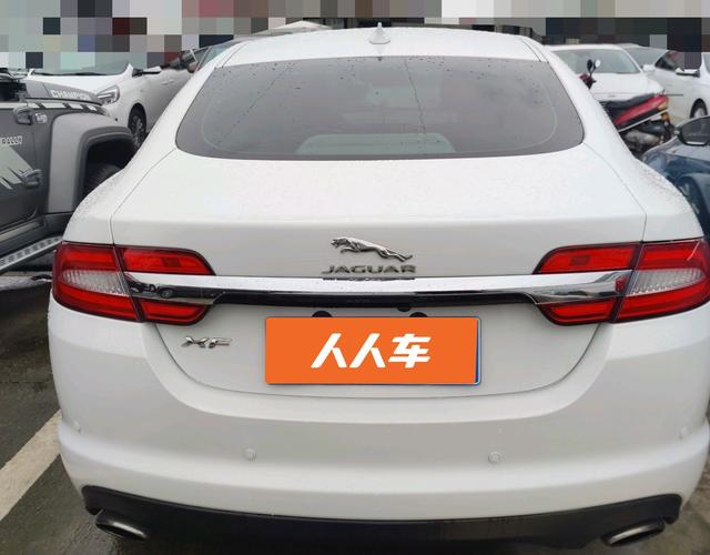 捷豹XF [进口] 2015款 2.0T 自动 豪华版 (欧Ⅴ) 