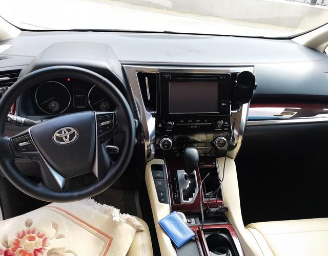 丰田埃尔法 [进口] 2015款 3.5L 自动 7座 豪华版 