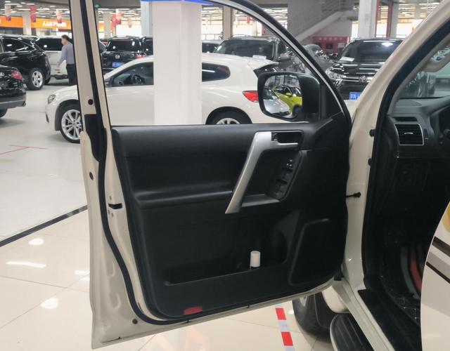 丰田普拉多 2018款 3.5L 自动 四驱 TX-L-NAVI (国Ⅴ) 